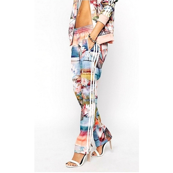 Adidas Originals  FARM  Curso D’Agua Superstar Track Pant Size XS Dusty Pink - Picture 11 of 16